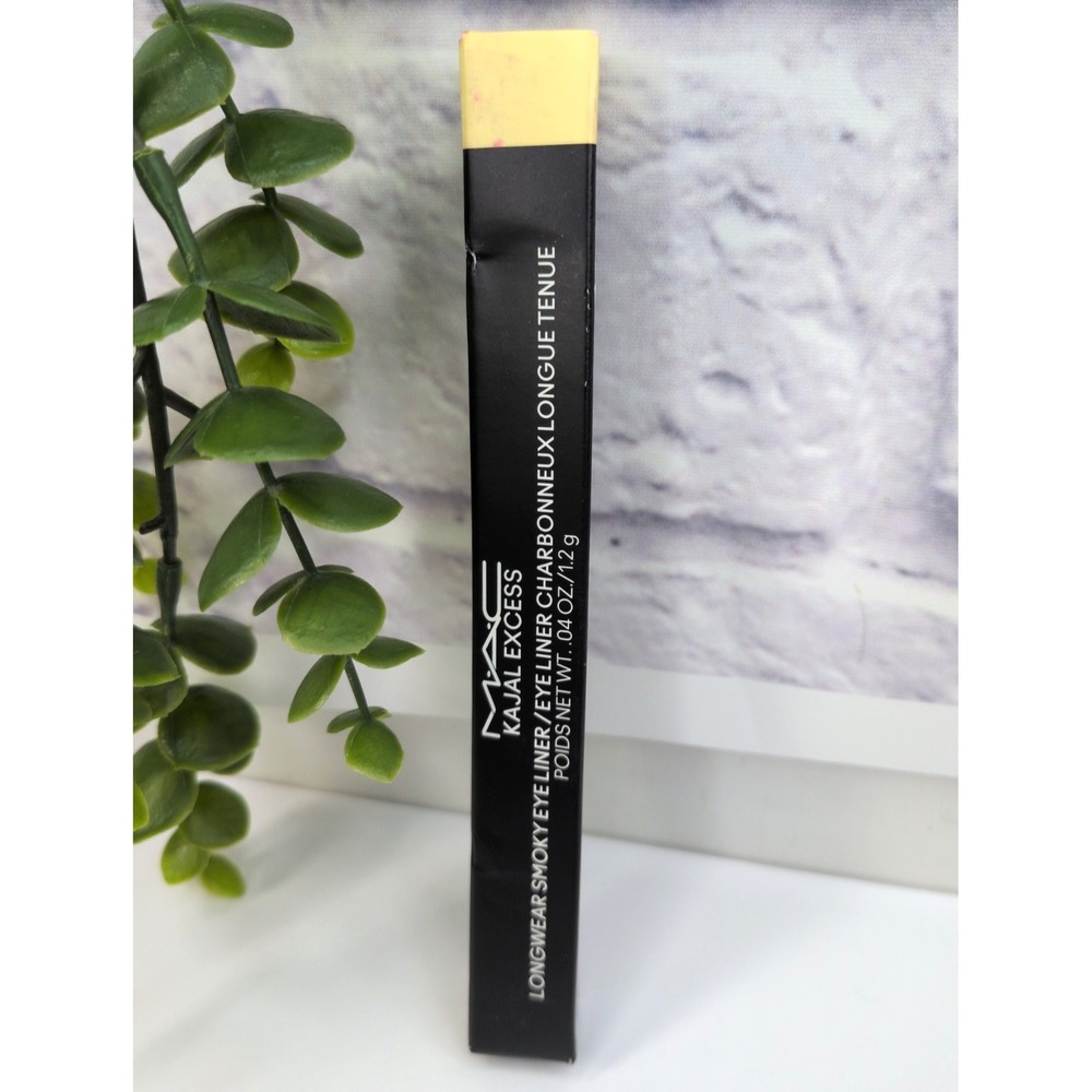 NIB💋MAC *Ecru* Kajal Excess Longwear Smoky Eyeliner 1.2g MakeUP